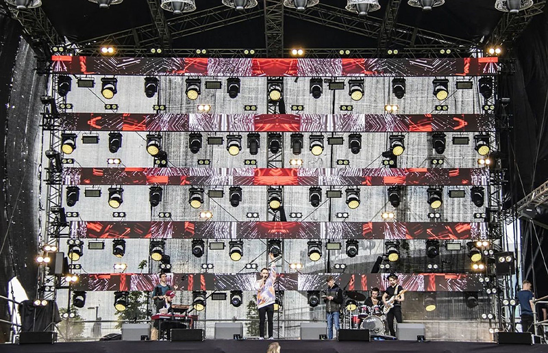 stage rental outdoor led screen application from the concert